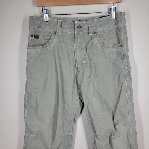 Kuhl Revolvr Hiking Pants 30x32 Outdoor Khaki Green Vintage Patina Dye Carpenter - Picture 2 of 9